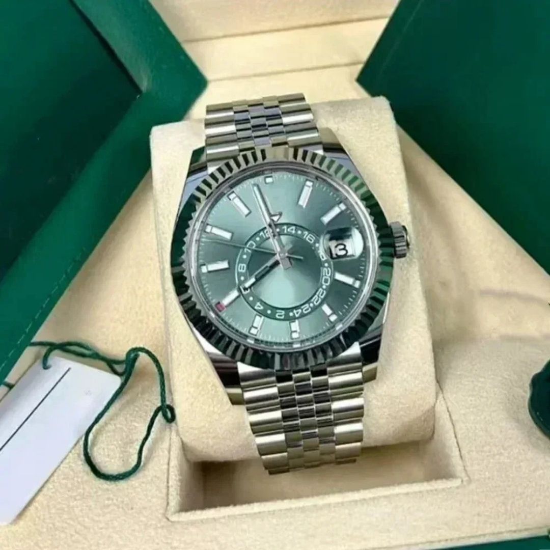 Green Dial Watch with Oyster Band